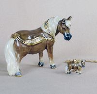 "Thumbelina Miniature Horse" Kingspoint Trinket Box & Necklace