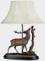 Nibbling Elk Lamp