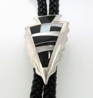 Tuxedo Wide Scallop Arrowhead bolo
