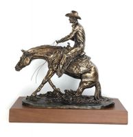 "In The Dirt" Extra Large Reining Horse (small base)